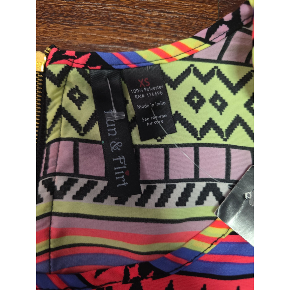Fun & Flirt short sleeve neon print shirt size XS NWT - Picture 3 of 5